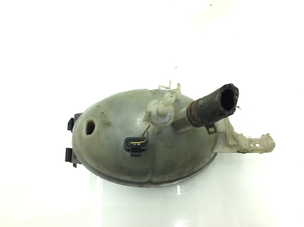 Бачок расширительный бу для Mercedes C W204 3.0 CDi,  2008 г.