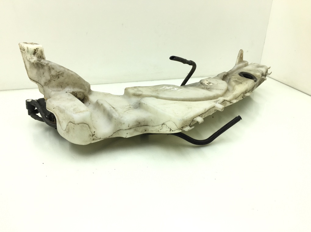 Бачок омывателя бу для Ford Focus 2 1.6 TDCi, 2008 г. Бачок омывателя бу для Ford Focus 2 1.6 TDCi, 2008 г.