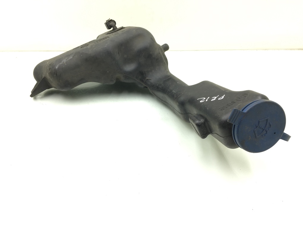 Бачок омывателя бу для Mercedes C W204 3.0 CDi, 2008 г. Бачок омывателя бу для Mercedes C W204 3.0 CDi, 2008 г.