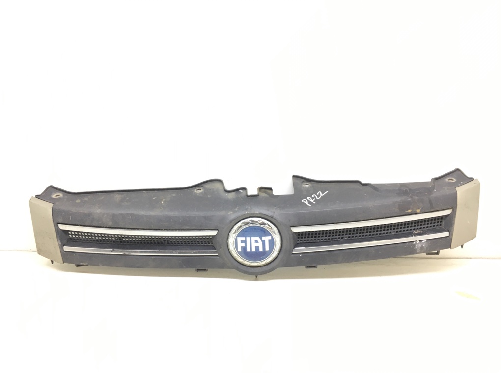 Решетка радиатора бу для Fiat Panda 1.2 i, 2007 г.
