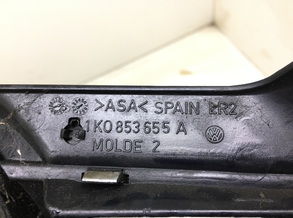 Решетка радиатора бу для Volkswagen Golf 5 2.0 TDi,  2005 г.