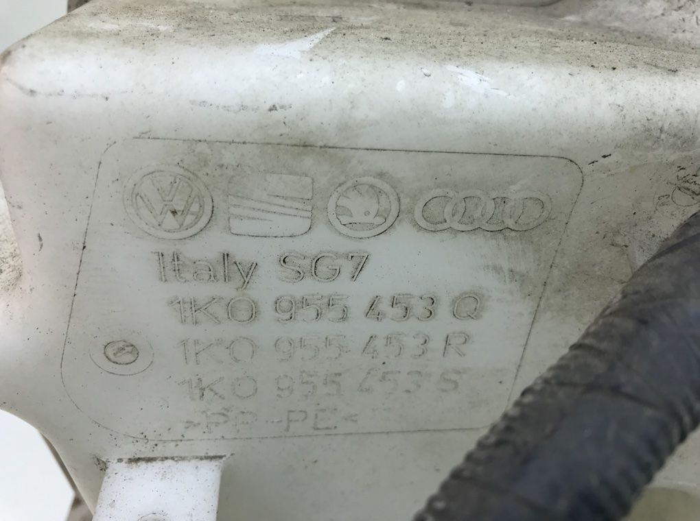 Бачок омывателя бу для Skoda Octavia A5 1.6 TDi,  2012 г.