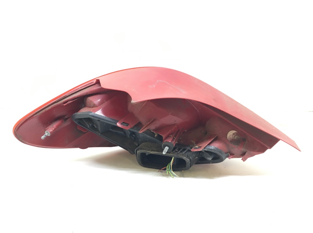 Фонарь задний правый бу для Peugeot 207  1.4 i,  2009 г.