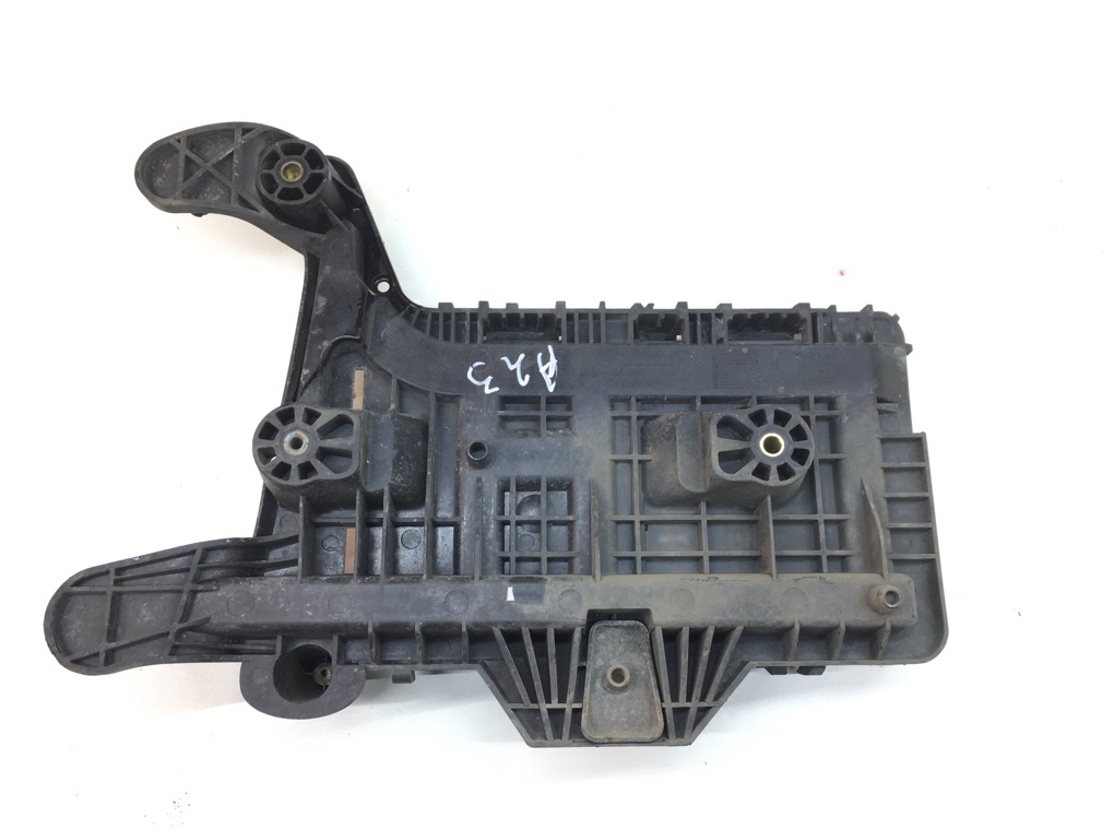 Полка аккумулятора бу для Volkswagen Caddy  1.9 TDi,  2010 г.
