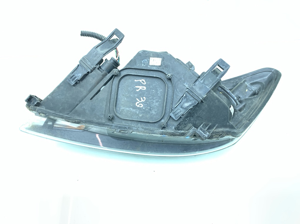 Фара правая бу для Ford Focus 2 1.6 i,  2009 г.