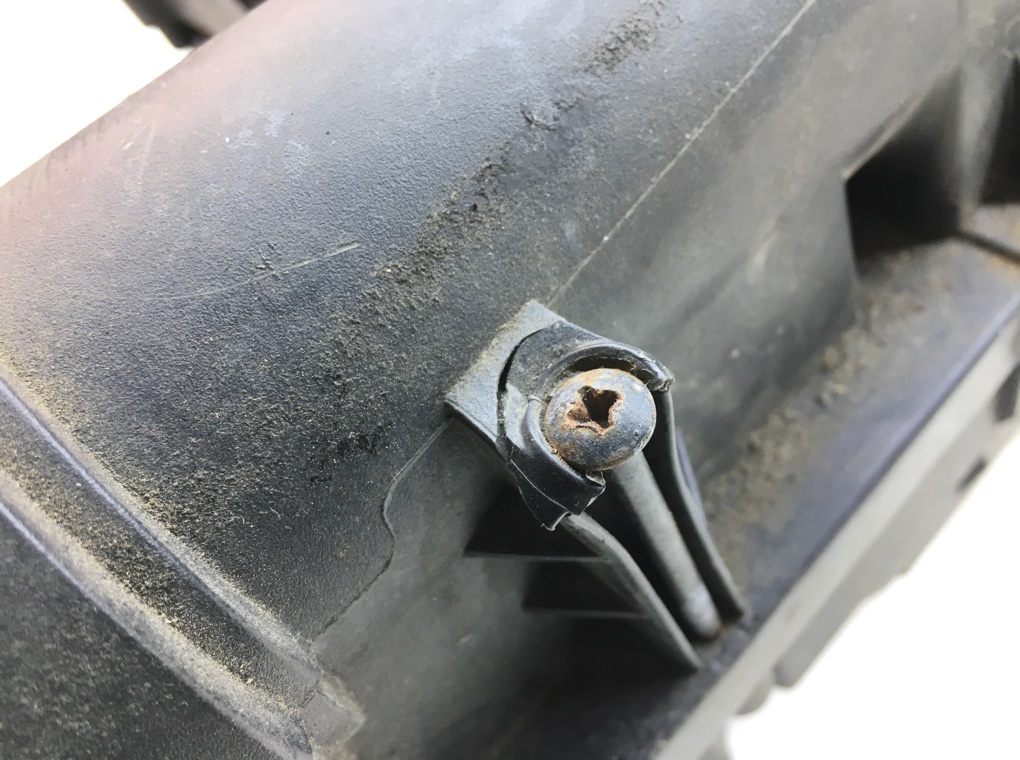 Корпус воздушного фильтра бу для Skoda Octavia A5 1.9 TDi, 2006 г. Корпус воздушного фильтра бу для Skoda Octavia A5 1.9 TDi, 2006 г.