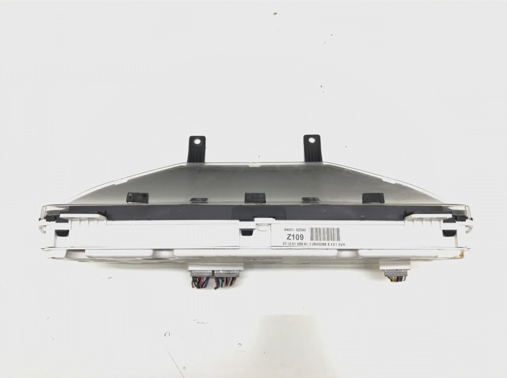 Щиток приборов (приборная панель) бу для Kia Sportage 2.0 CRDi, 2009 г. Щиток приборов (приборная панель) бу для Kia Sportage 2.0 CRDi, 2009 г.