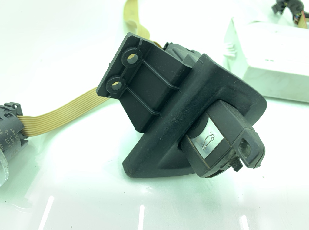 Замок зажигания бу для BMW 1 E87/E81/E82/E88 1.6 i,  2005 г.