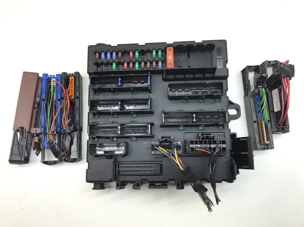 Блок предохранителей бу для Saab 9-3 1.9 TiD, 2008 г.