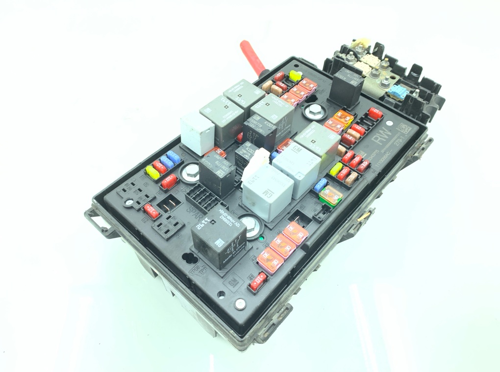 Блок предохранителей бу для Opel Astra J 1.3 CDTi,  2011 г.