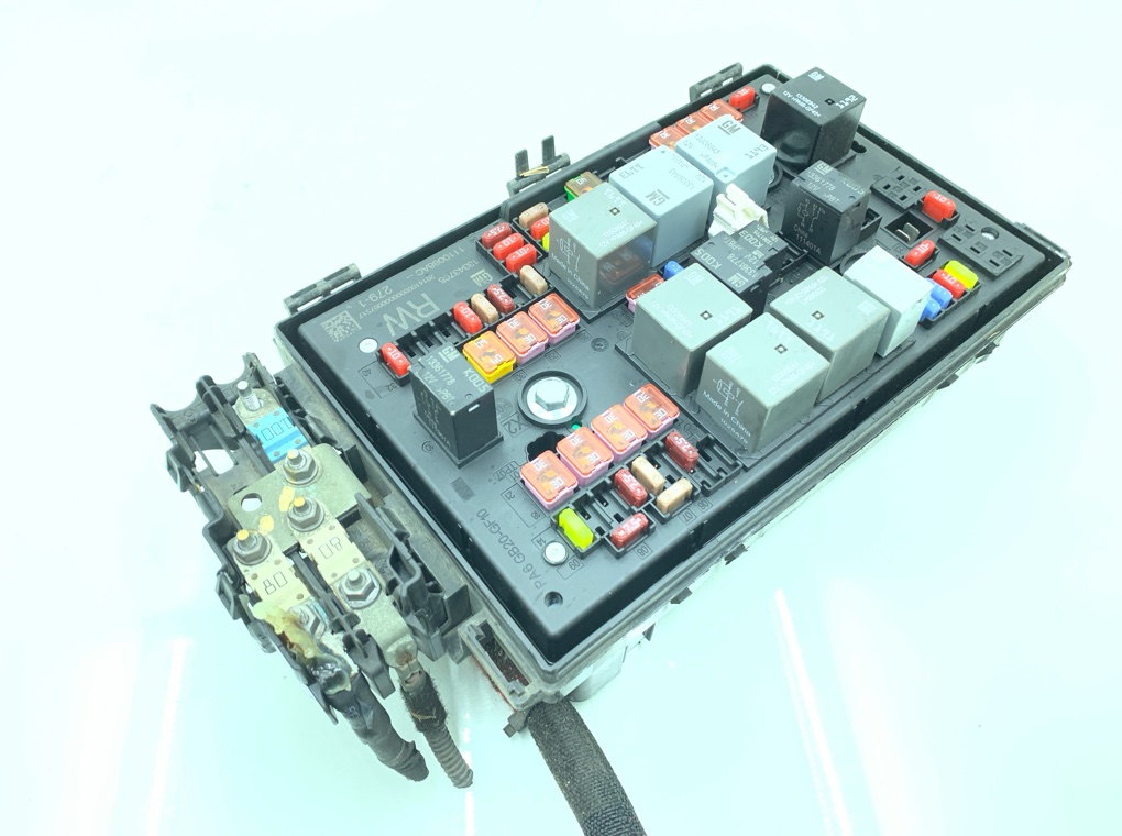 Блок предохранителей бу для Opel Astra J 1.3 CDTi,  2011 г.