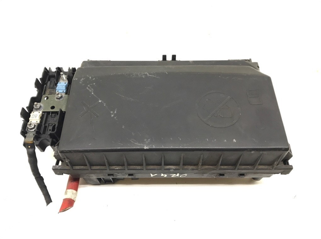 Блок предохранителей бу для Opel Astra J 1.6 i, 2010 г. Блок предохранителей бу для Opel Astra J 1.6 i, 2010 г.