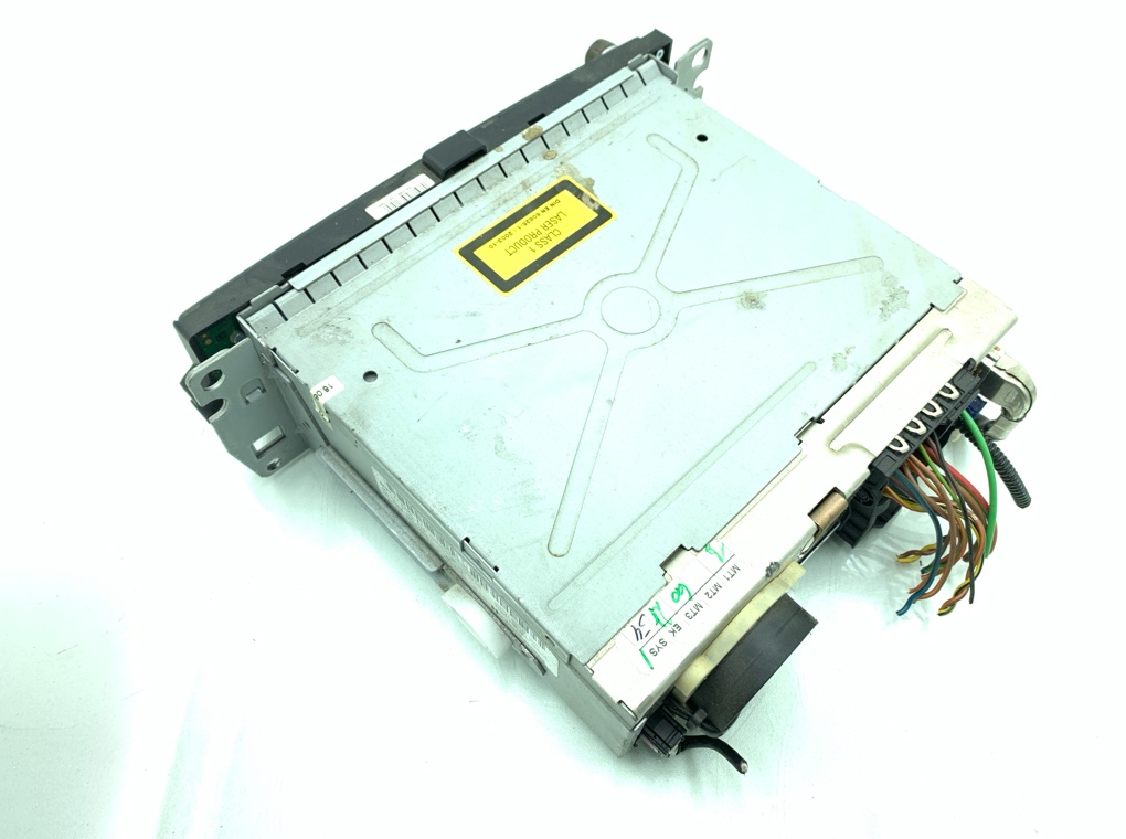 Магнитола бу для BMW 3 E90/E91/E92/E93 2.0 TD,  2008 г.