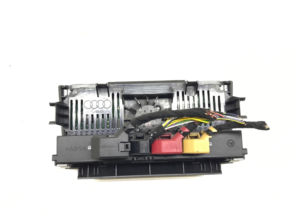 Блок управления печки/климат-контроля бу для Audi A3 8P 2.0 TDi,  2005 г.