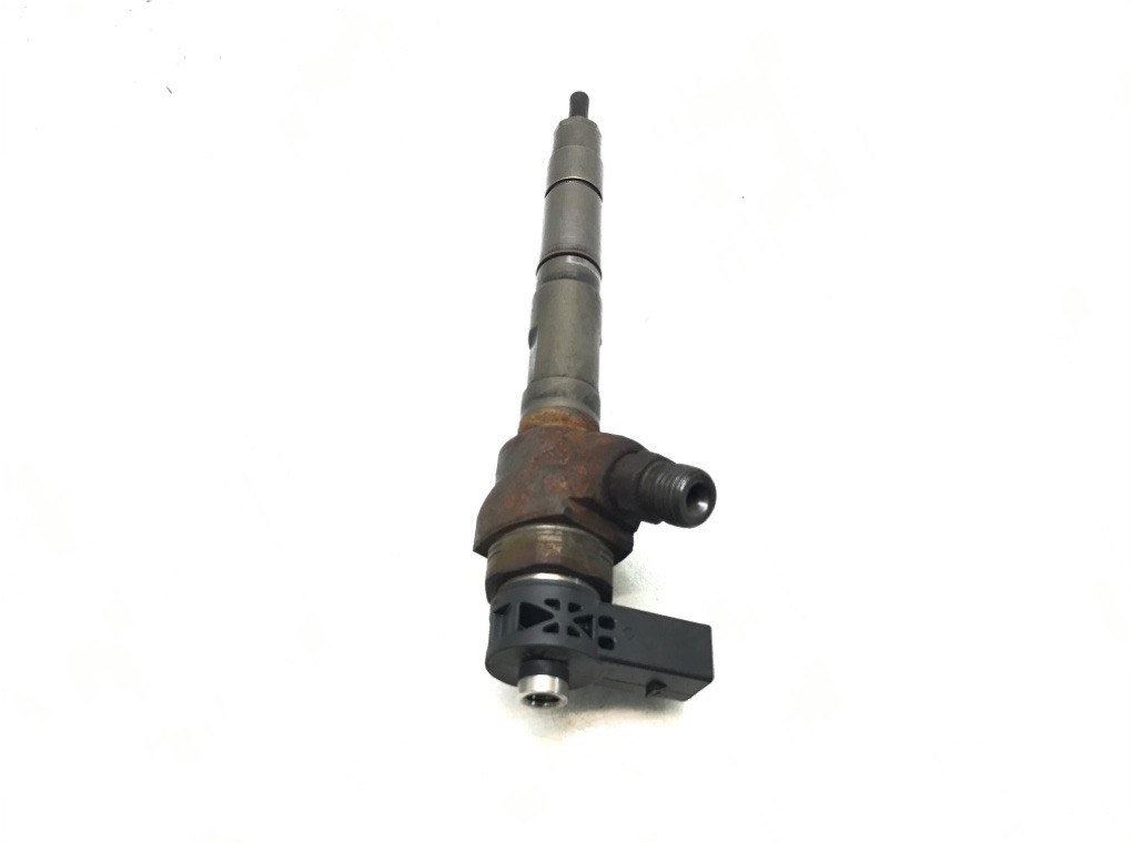 Форсунка бу для Volkswagen Passat B7 2.0 TDi,  2011 г.