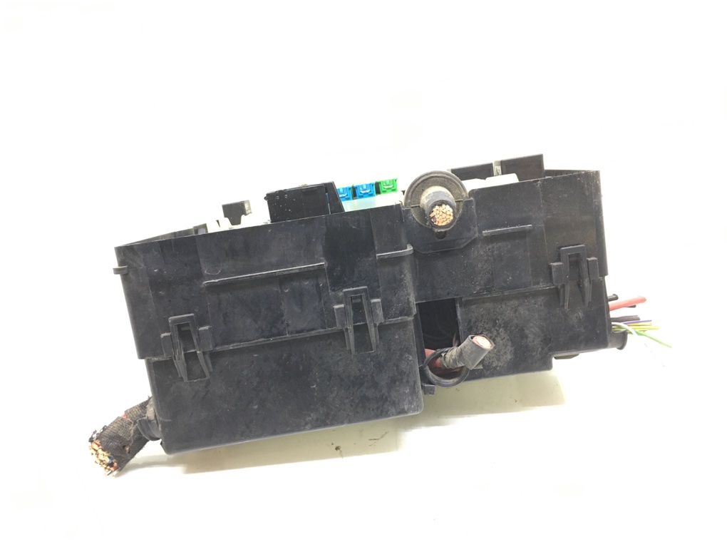 Блок предохранителей бу для Ford C-Max 1.6 i, 2007 г. Блок предохранителей бу для Ford C-Max 1.6 i, 2007 г.