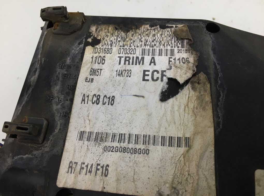 Блок предохранителей бу для Ford C-Max 1.6 i, 2007 г. Блок предохранителей бу для Ford C-Max 1.6 i, 2007 г.