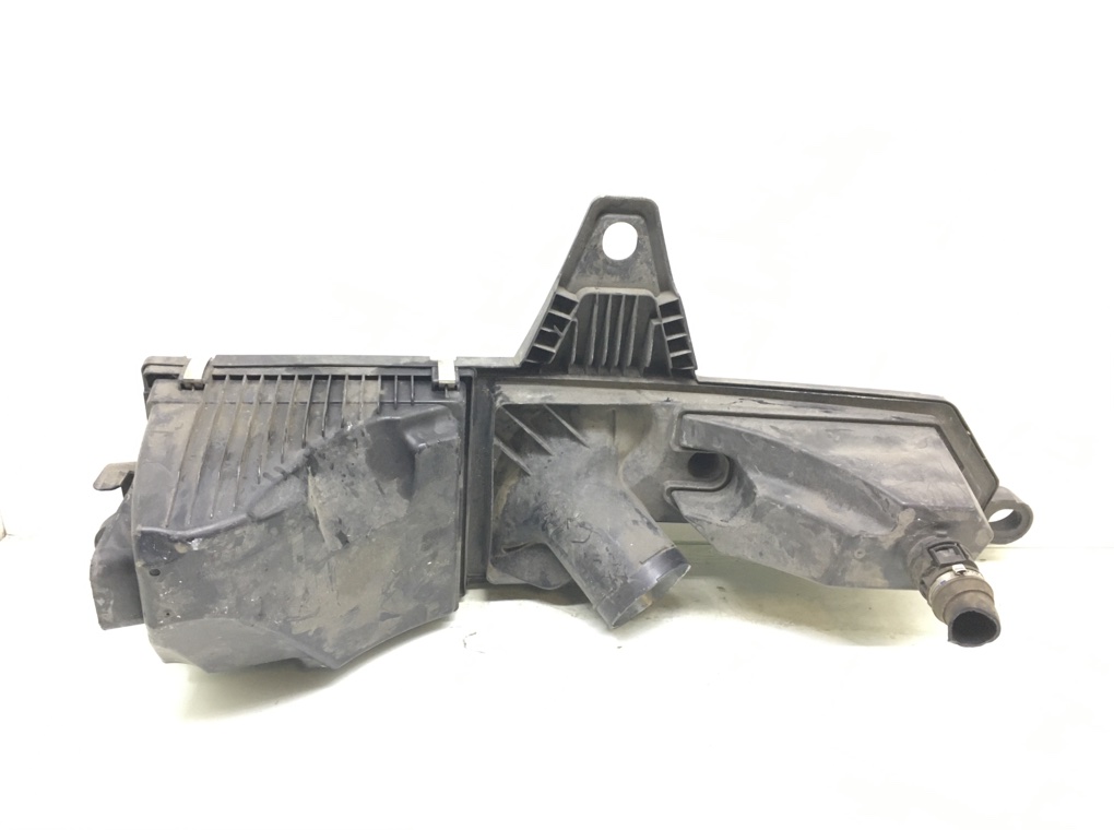 Корпус воздушного фильтра бу для BMW 1 F20/F21 2.0 TD,  2012 г.