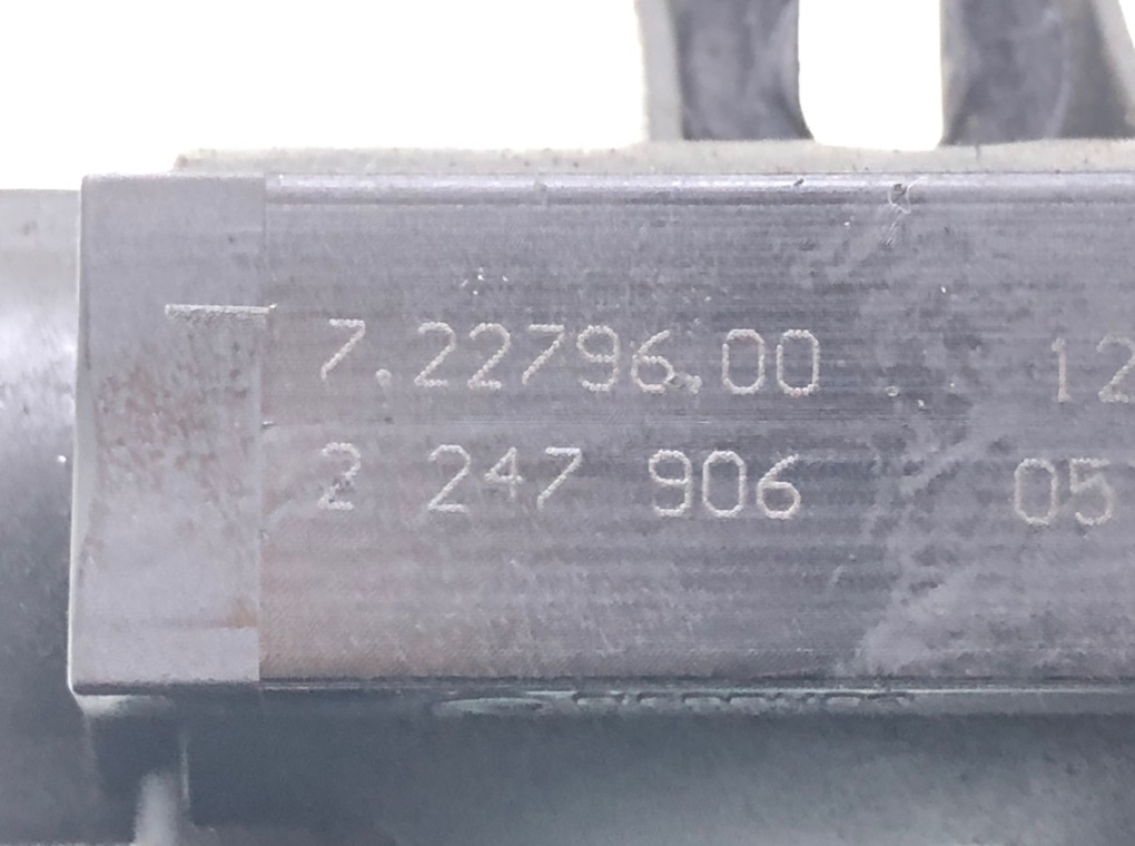 Клапан электромагнитный бу для BMW 1 E87/E81/E82/E88 2.0 TD,  2005 г.