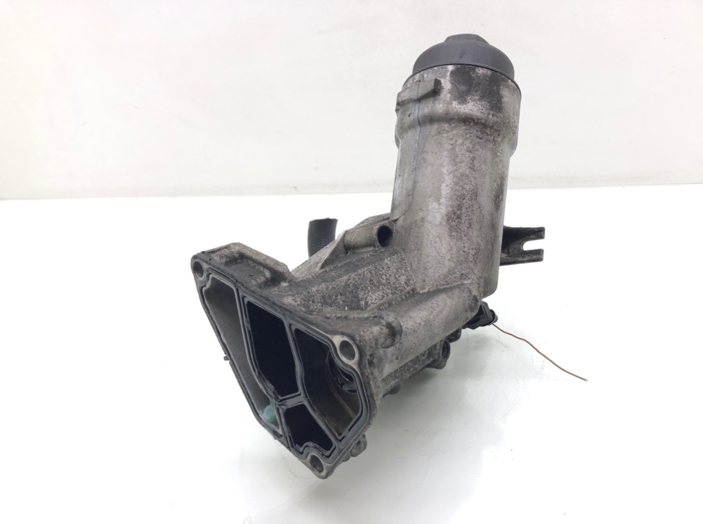 Корпус масляного фильтра бу для BMW 1 E87/E81/E82/E88 2.0 TD,  2005 г.