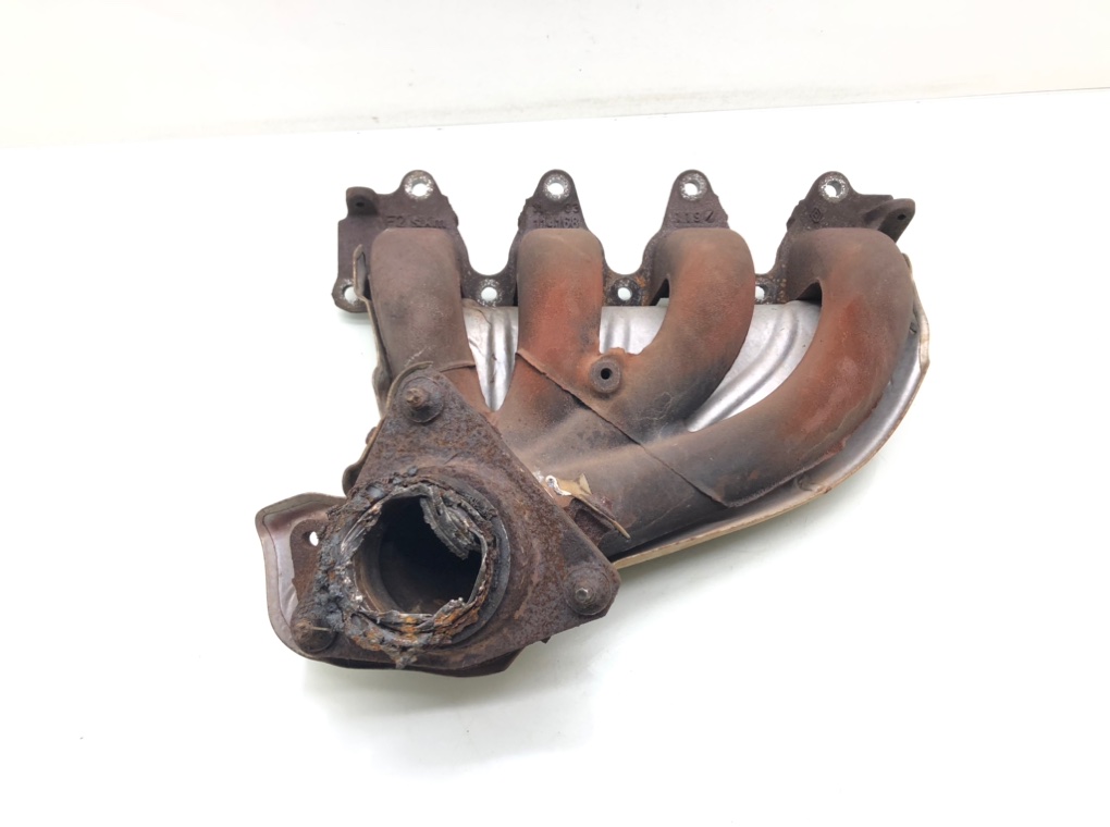 Коллектор выпускной бу для Renault Clio 2 1.4 i,  2003 г.