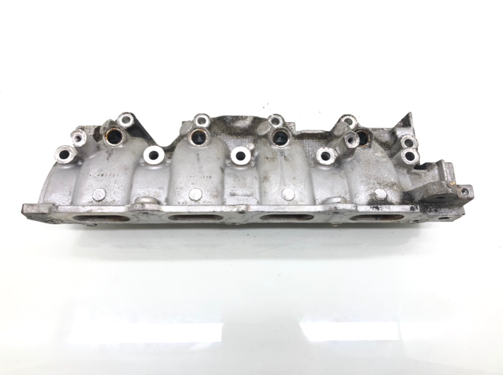 Коллектор впускной бу для Renault Clio 2 1.4 i,  2003 г.