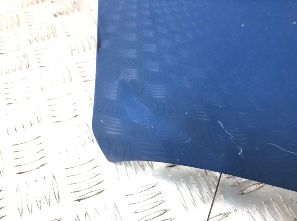 Капот бу для Opel Vivaro 1.9 DCi, 2006 г. Капот бу для Opel Vivaro 1.9 DCi, 2006 г.