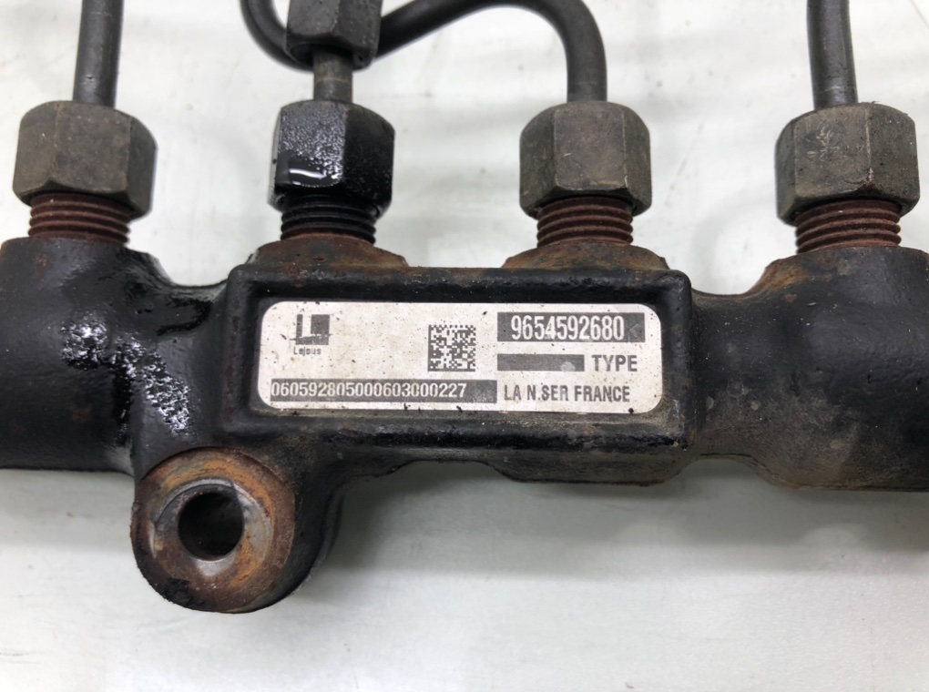 Топливная рампа бу для Citroen C3 Pluriel 1.4 HDi,  2006 г.