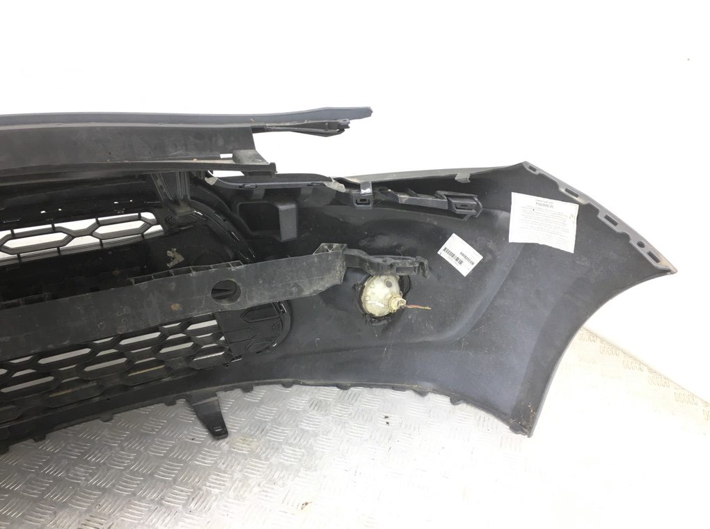 Бампер передний бу для Citroen C3  1.6 i,  2011 г.