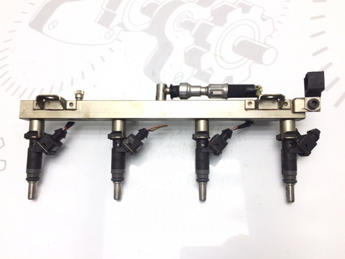 Топливная рампа бу для BMW 3 E46 1.8 i, 2001 г.