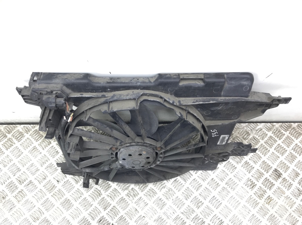 Вентилятор радиатора бу для Renault Grand Scenic 2 1.6 i,  2008 г.