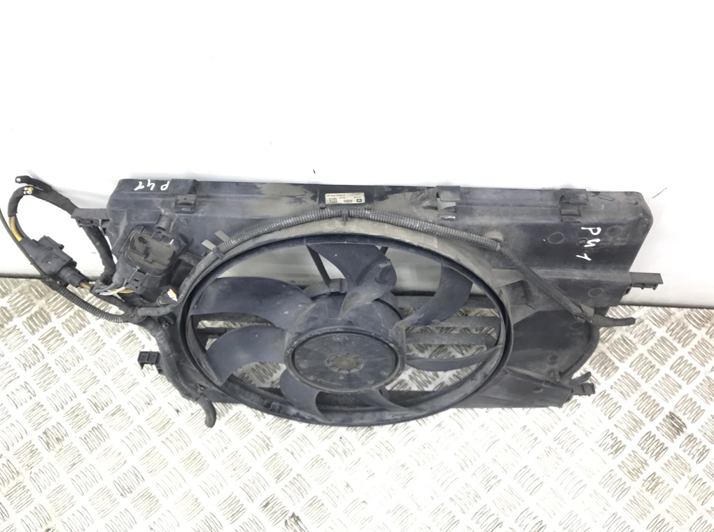 Вентилятор радиатора бу для Opel Astra J 1.6 i,  2010 г.