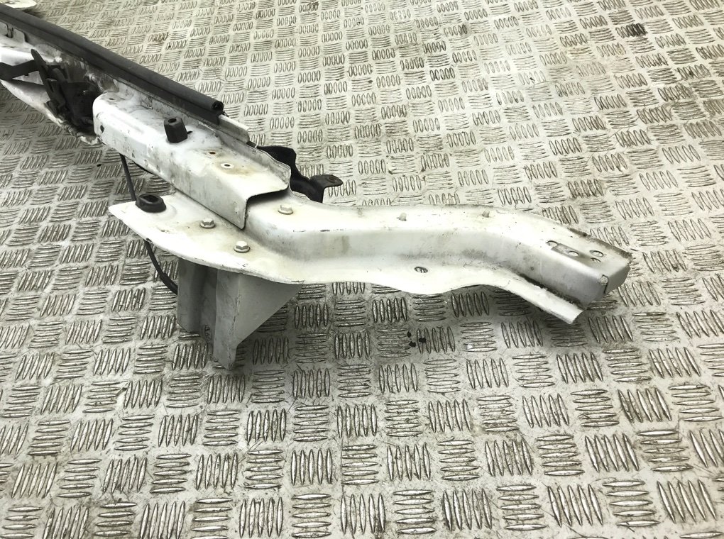 Панель передняя (телевизор) бу для Fiat Fiorino  1.3 JTD,  2013 г.