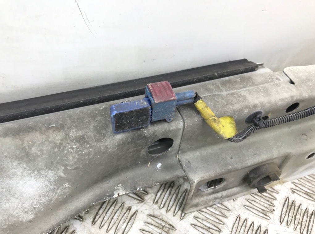 Панель передняя (телевизор) бу для Fiat Fiorino  1.3 JTD,  2013 г.