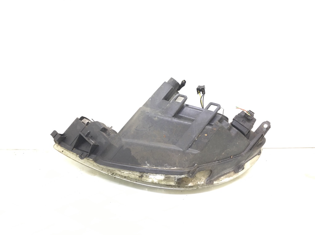 Фара правая бу для Peugeot 206  1.4 i,  2003 г.