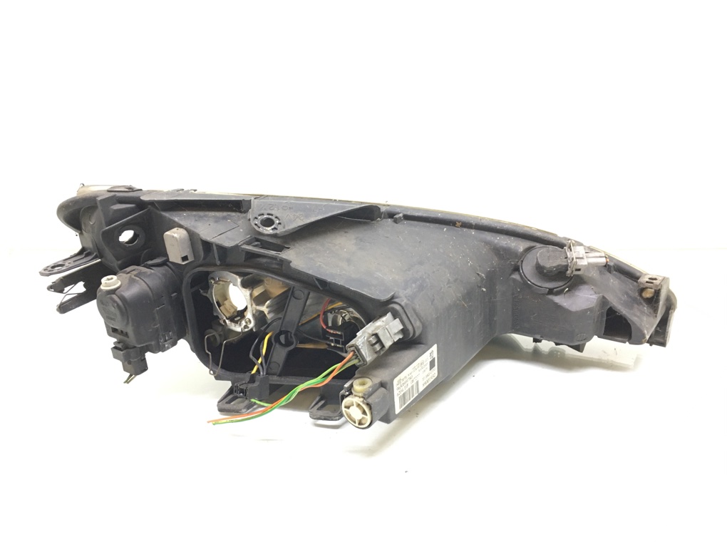 Фара левая бу для Peugeot 206  1.4 i,  2003 г.