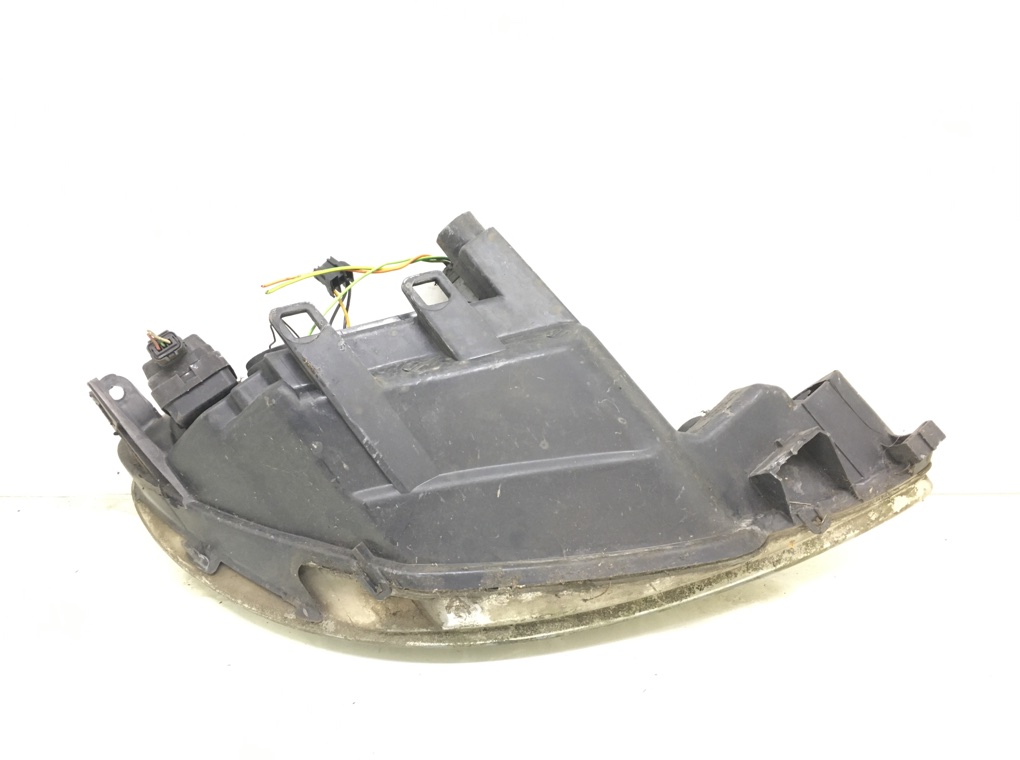 Фара левая бу для Peugeot 206  1.4 i,  2003 г.