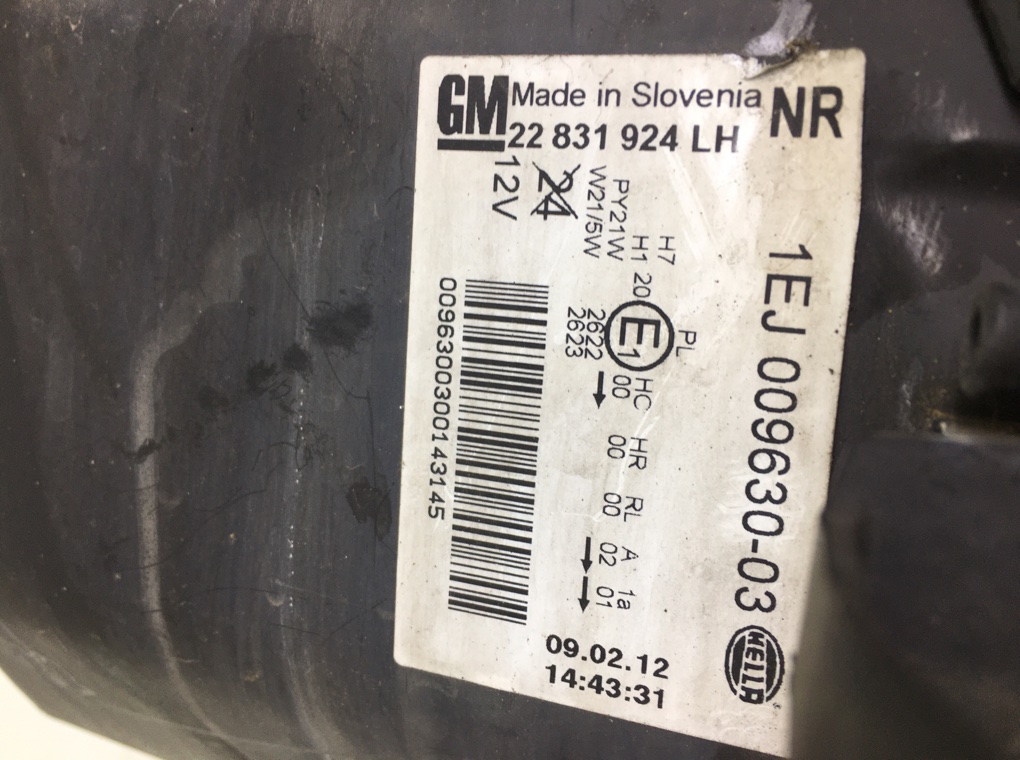 Фара левая бу для Opel Insignia  2.0 CDTi,  2012 г.