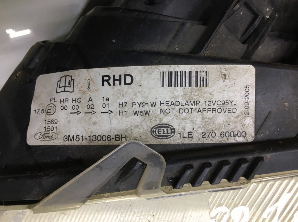 Фара левая бу для Ford C-Max  1.6 i,  2005 г.