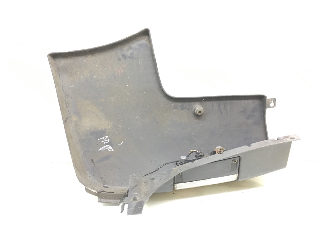 Клык бампера задний правый бу для Opel Vivaro  2.0 CDTi,  2009 г.