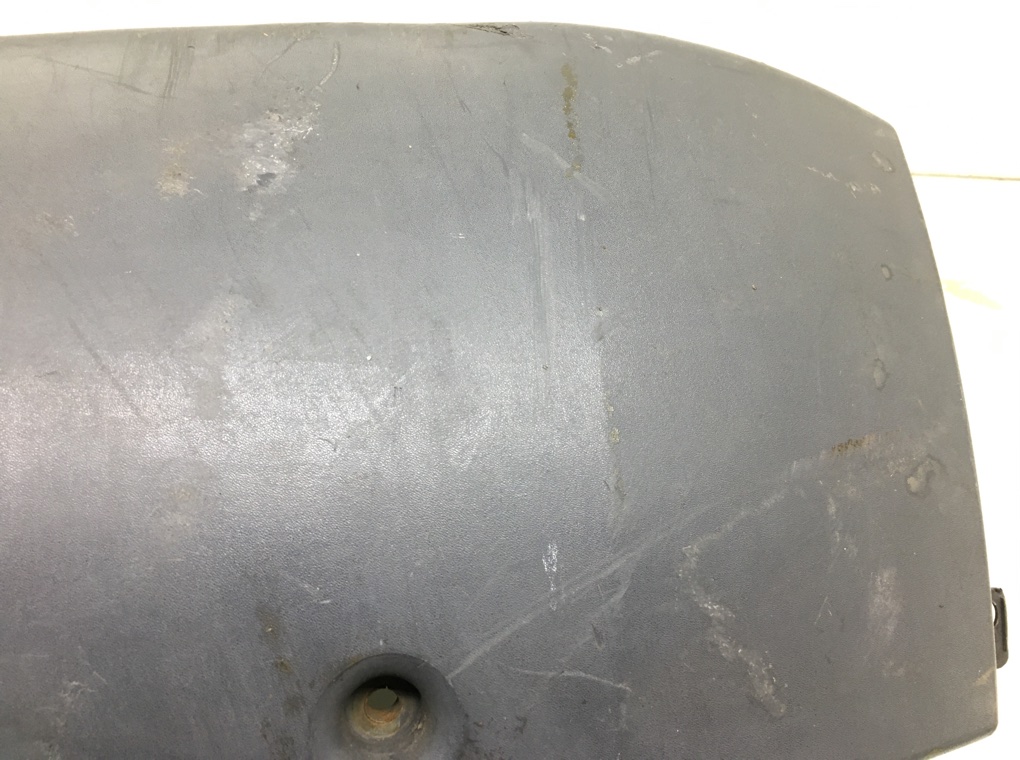 Клык бампера задний правый бу для Opel Vivaro  2.0 CDTi,  2009 г.