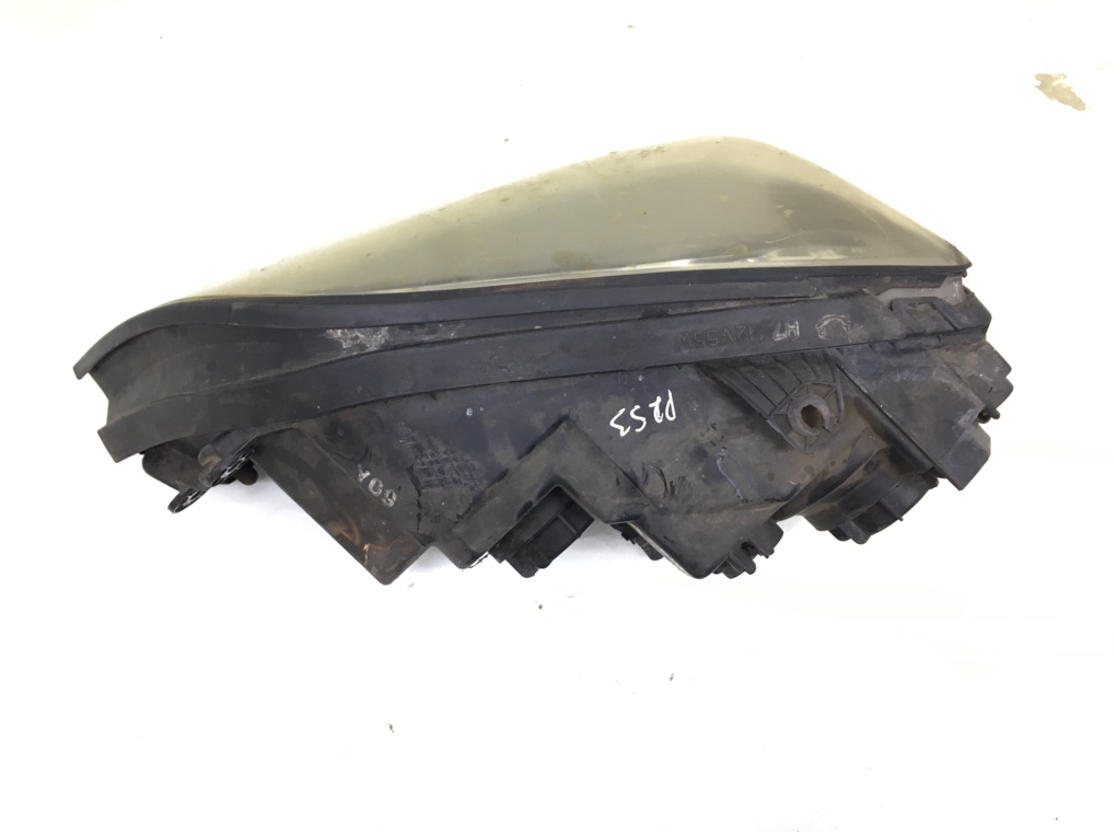 Фара правая бу для Kia Sorento  2.5 CRDi,  2006 г.