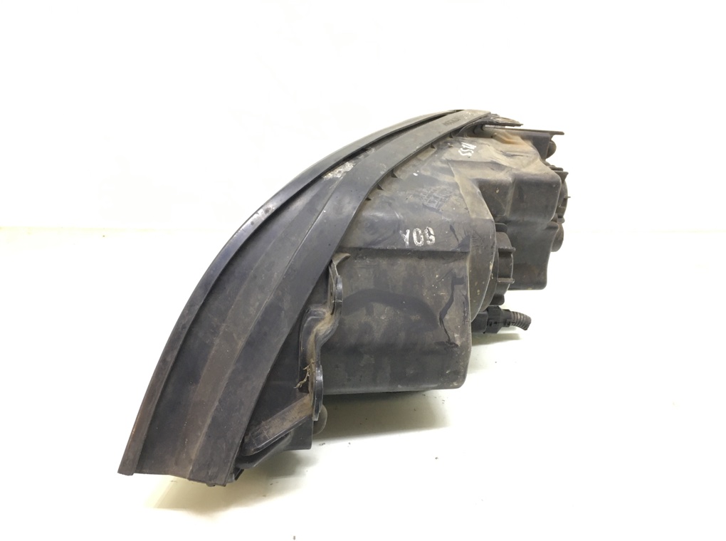 Фара правая бу для Kia Sorento  2.5 CRDi,  2006 г.