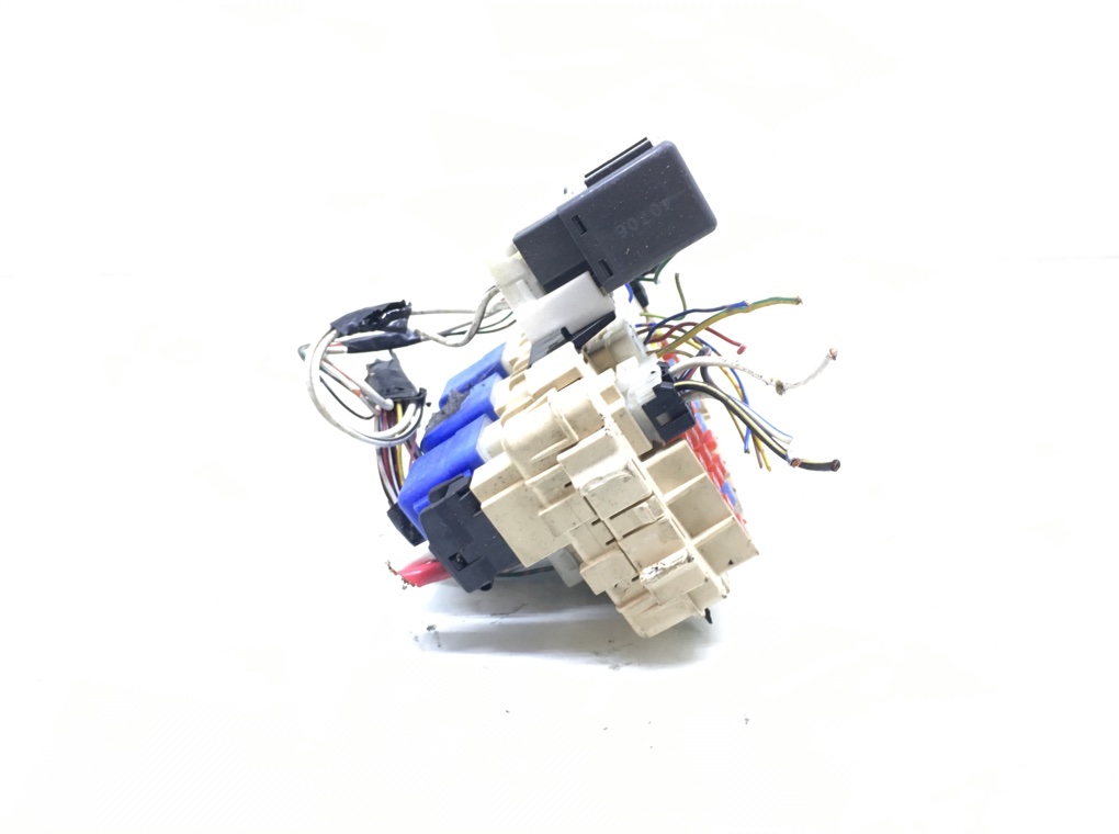 Блок предохранителей бу для Nissan X-Trail T30 2.2 DCi, 2004 г. Блок предохранителей бу для Nissan X-Trail T30 2.2 DCi, 2004 г.