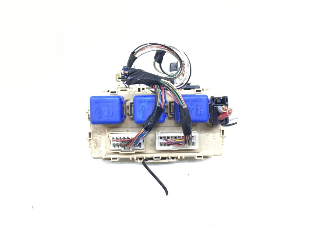 Блок предохранителей бу для Nissan X-Trail T30 2.2 DCi, 2004 г. Блок предохранителей бу для Nissan X-Trail T30 2.2 DCi, 2004 г.