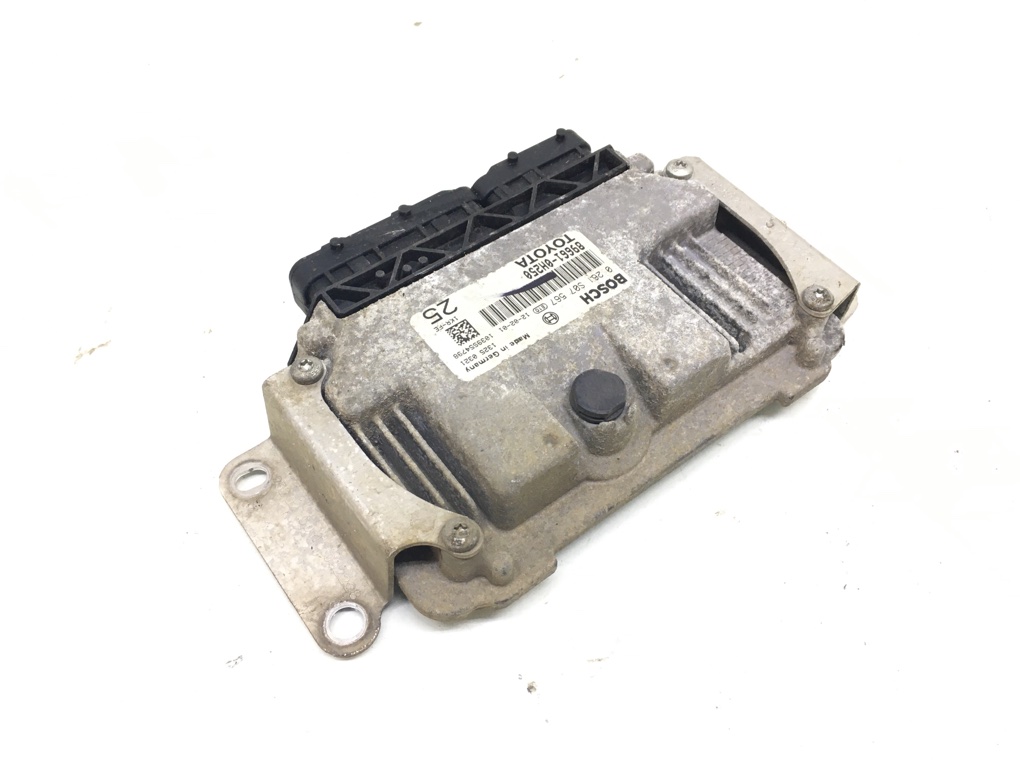 Блок управления двигателем бу для Peugeot 107  1.0 i,  2012 г.