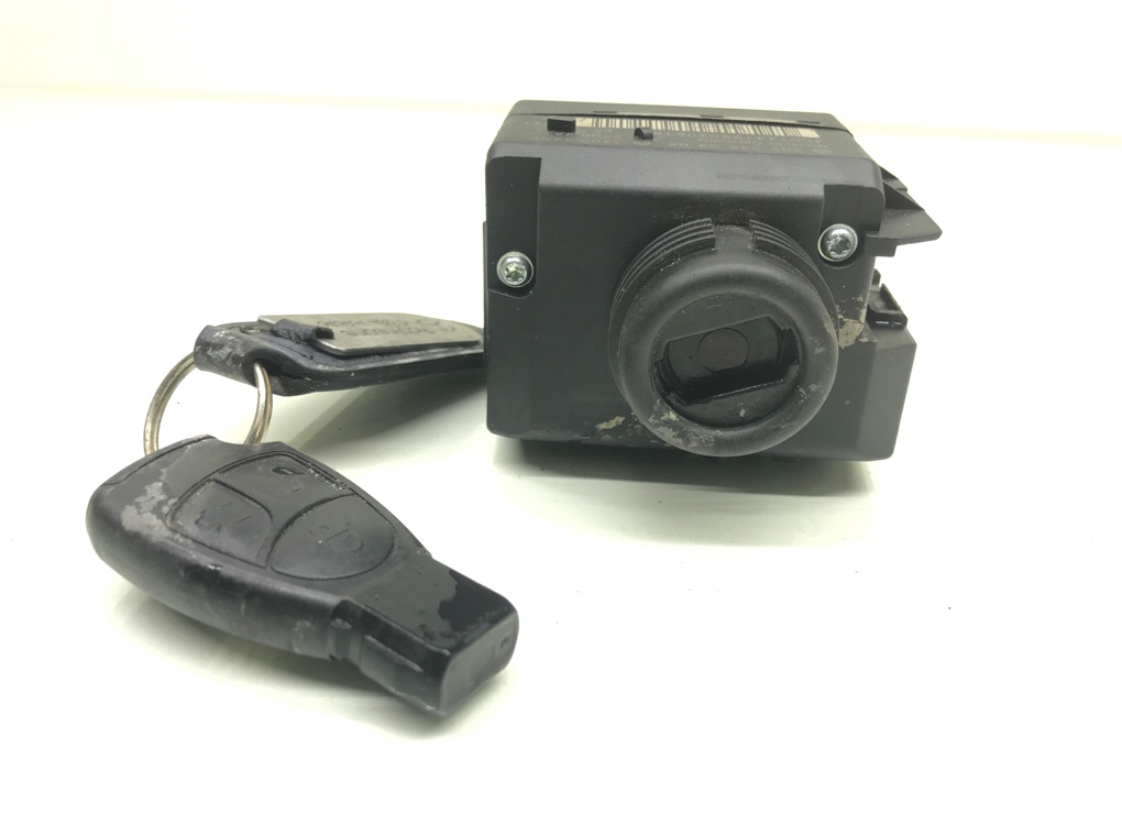 Замок зажигания бу для Mercedes C W203 1.8 i, 2004 г. Замок зажигания бу для Mercedes C W203 1.8 i, 2004 г.