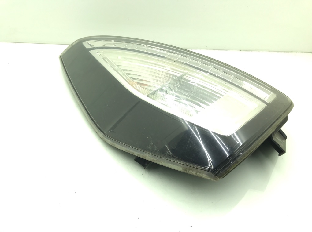 Фонарь задний левый бу для Mazda 5   2.0 TDi,  2010 г.