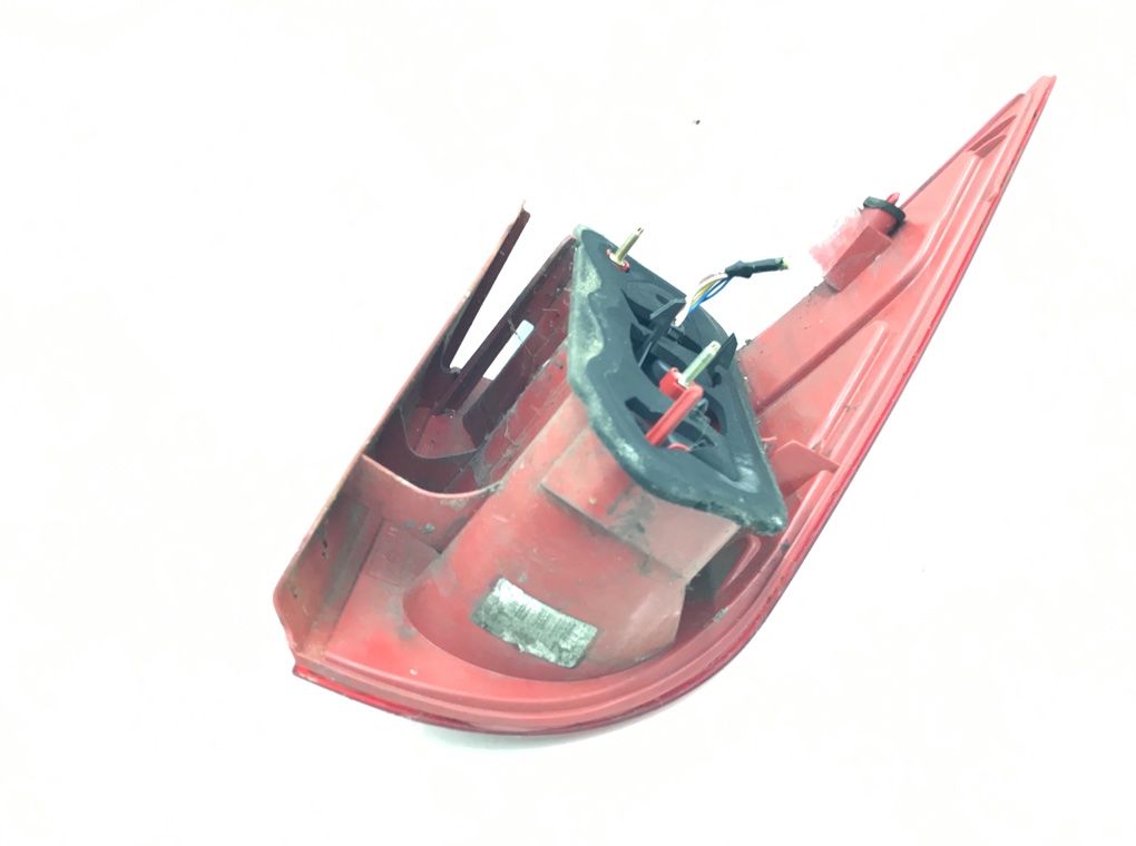 Фонарь задний левый бу для Peugeot 1007 1.4 i, 2006 г. Фонарь задний левый бу для Peugeot 1007 1.4 i, 2006 г.