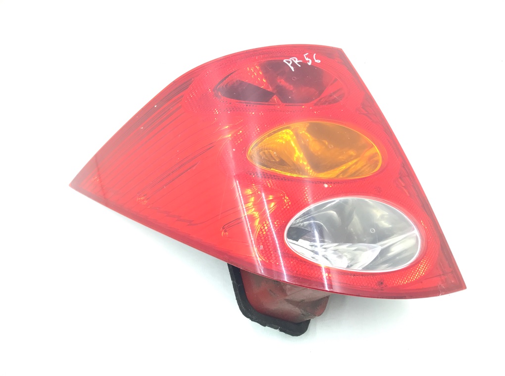 Фонарь задний левый бу для Peugeot 1007 1.4 i, 2006 г. Фонарь задний левый бу для Peugeot 1007 1.4 i, 2006 г.